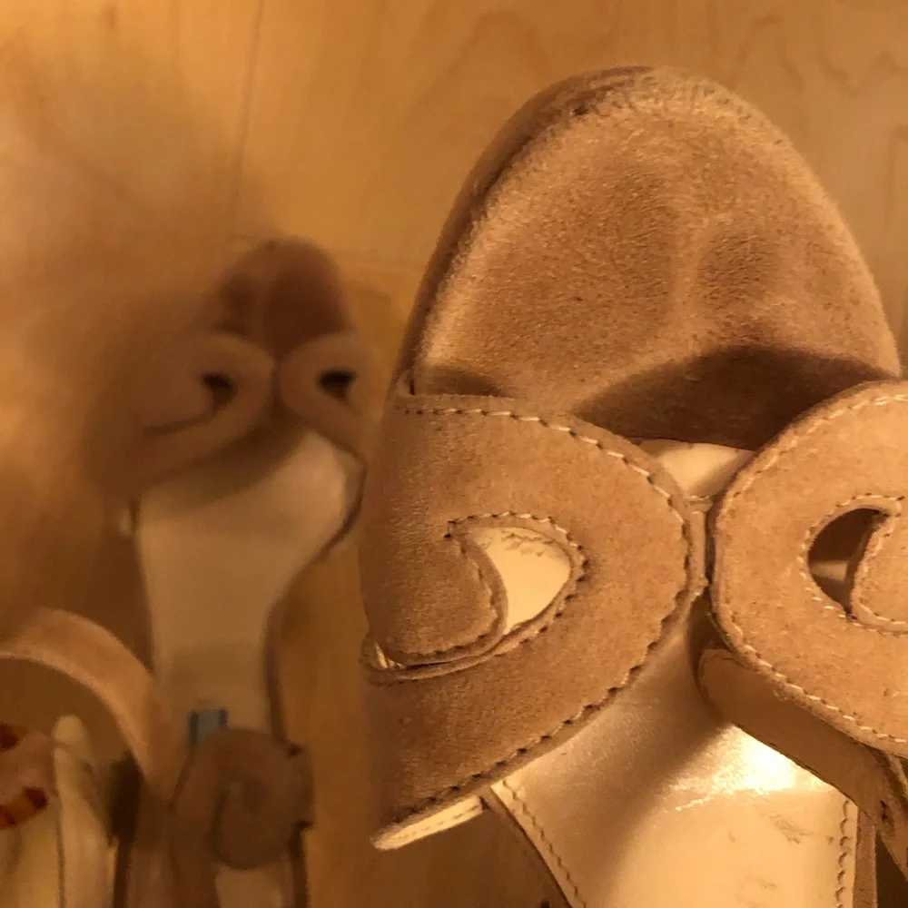 Prada Camoscio nude suede platform sandals 42
